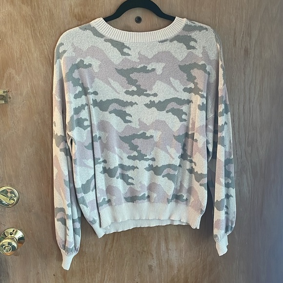 FATE Bubble Sleeve Sweater - Picture 3 of 3